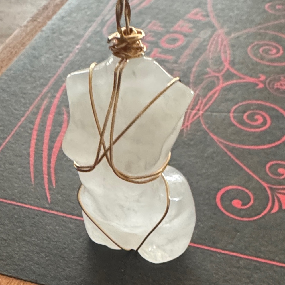 Wire Wrapped Quartz Pendant - Picture 8 of 8